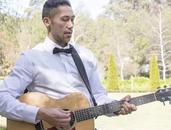 James Acoustic Soloist Singer Melbourne - Wedding Singer Musician - Entertainment