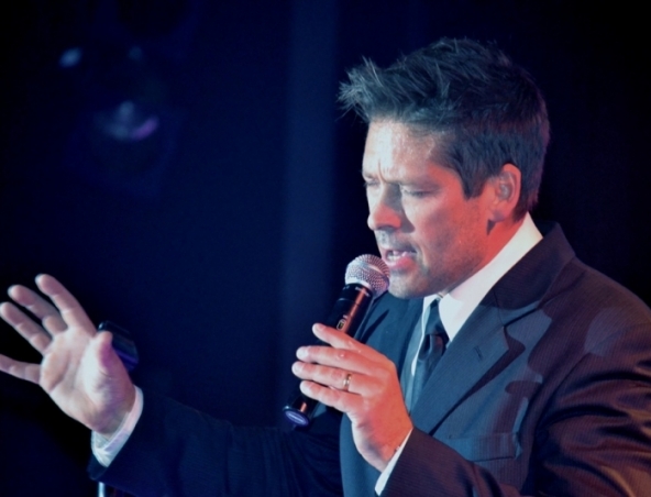 Rhydian Singer Brisbane - Jazz Crooner Musician Hire